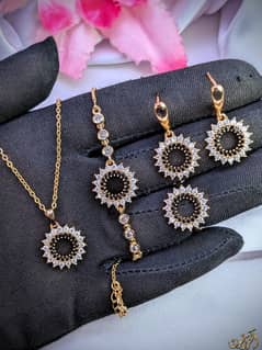 Delicate Design Fancy Zircon Set