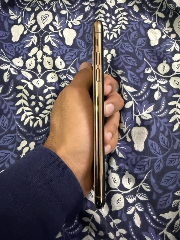 Iphone xs max pta approve dual sim 1