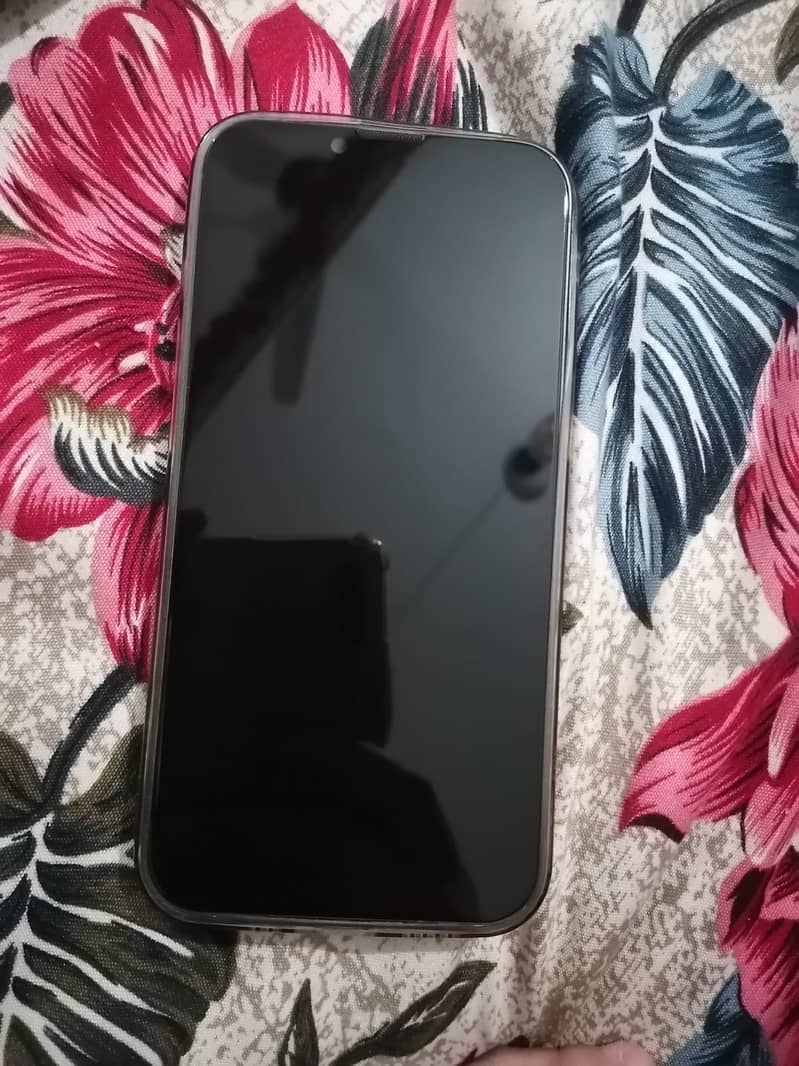 Apple iPhone 13 JV in 10/10 condition 1