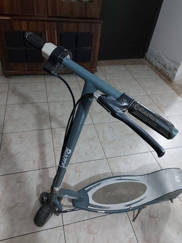 Razon Electric Scooter 5