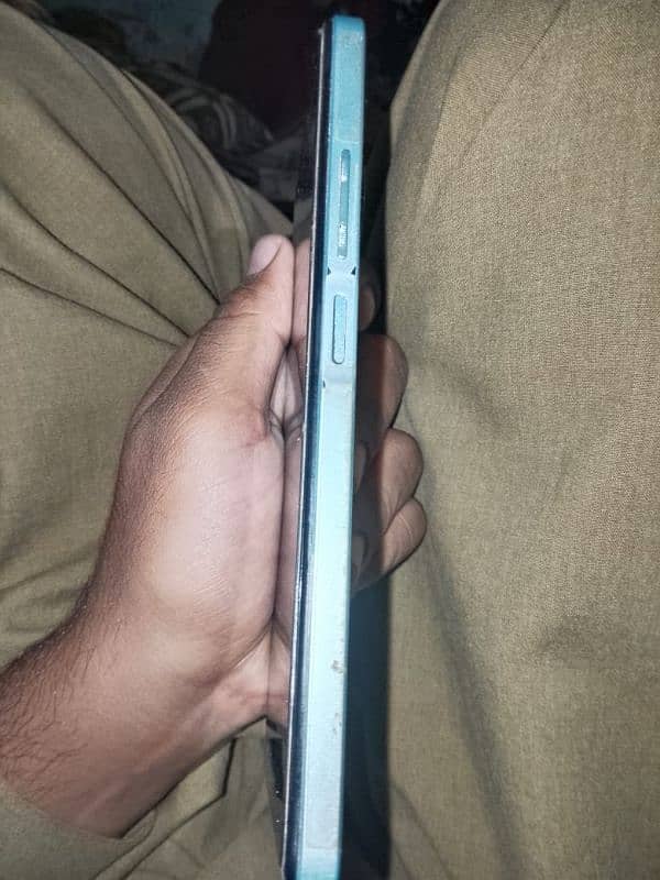 infinix Hot 30 best phone in 10/10 Condition 3