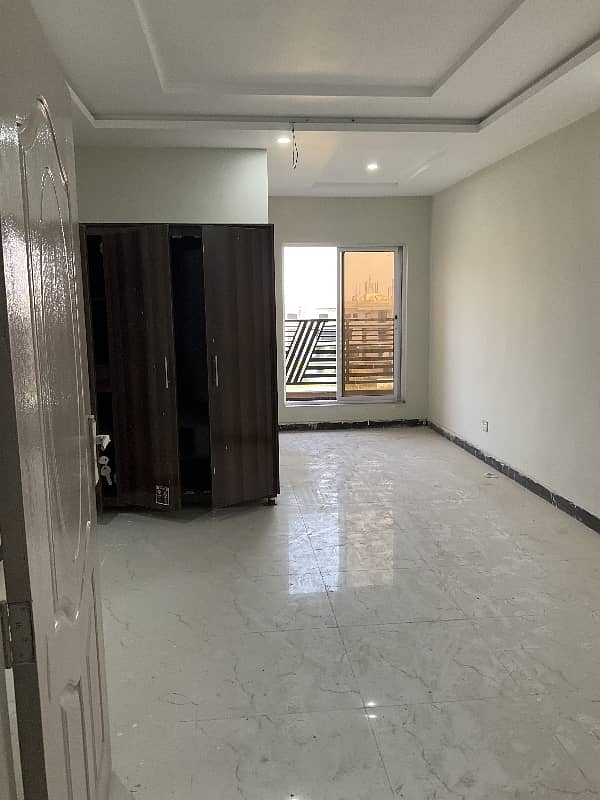 2 Bed For Sale in Gulberg D markaz 5