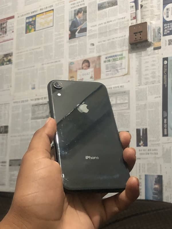 I phone x r 1