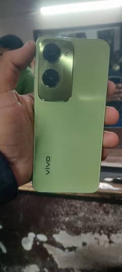 vivo y18 4 128gb 03299049637 only whatsapp