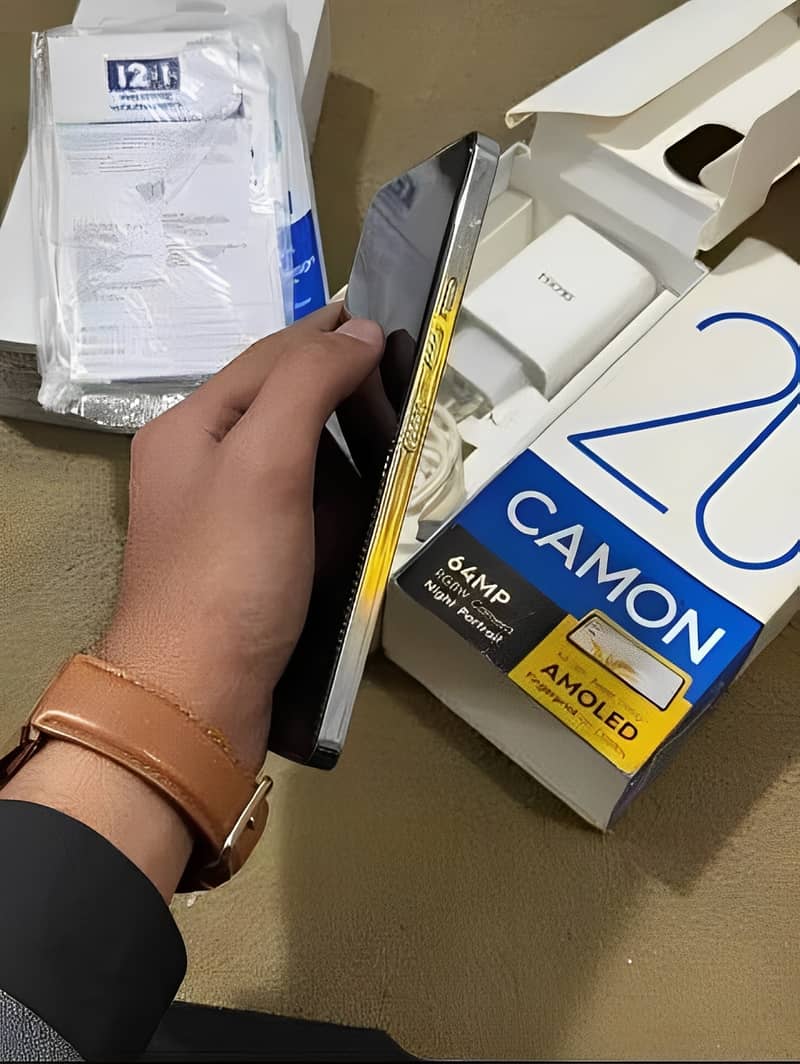 Tecno camon 20 8+8/256 for sale condition 10/10 with box and charger 4