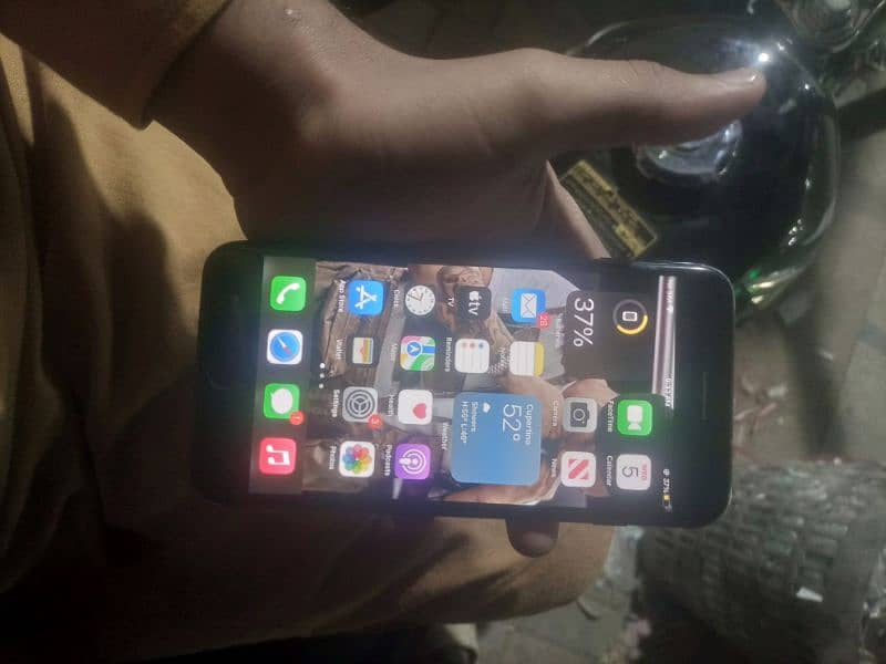 I phone 7 plus non Pta for sale storage 128 gb 7