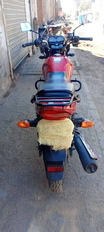 Suzuki GR 150 original condition All Punjab nomber lagaa hy 2