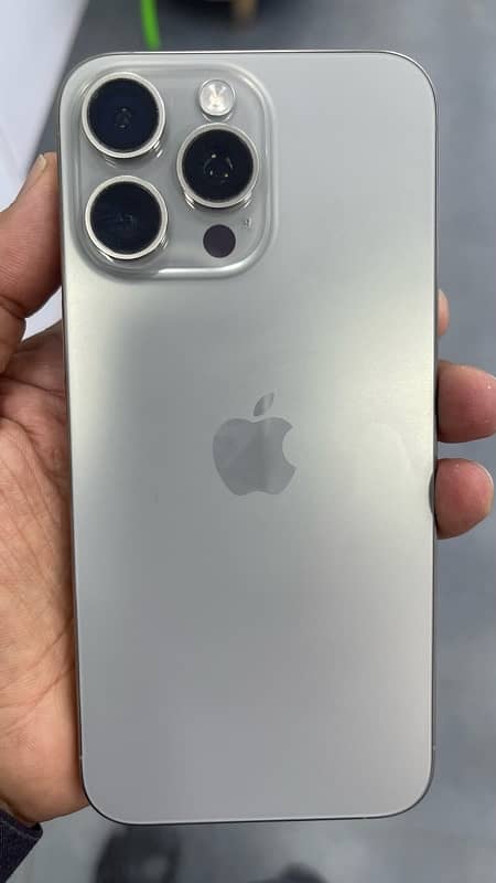 iPhone 15 pro max 256GB 0