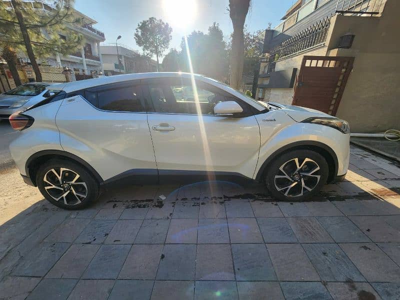 Toyota C-HR 2022 2