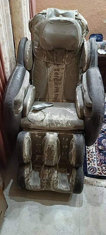 OSIM FULL BODY MASSAGE CHAIR 2