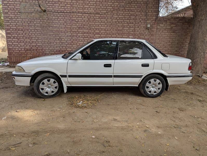 Toyota Corolla 2.0 D 1990 6