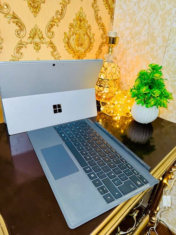 Microsoft surface pro 7 i7-10th Generation 13