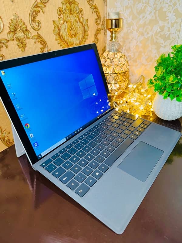 Microsoft surface pro 7 i7-10th Generation 14