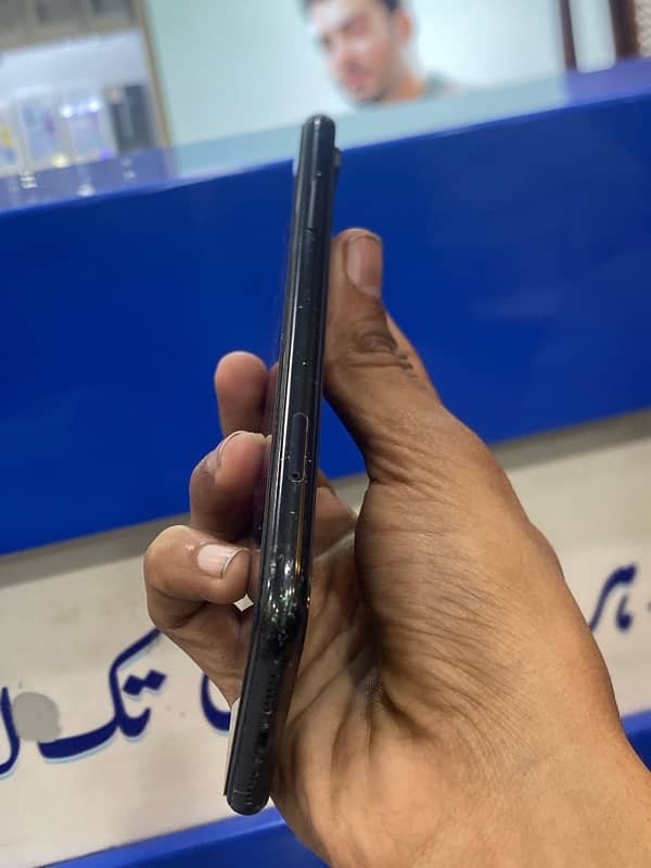 iPhone XR 2