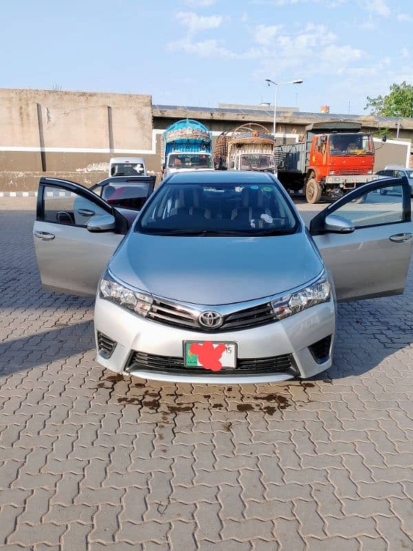 Toyota Corolla Altis 2015 10