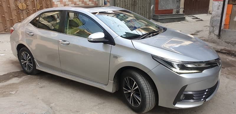 Toyota Altis Grande 2018 Automatic Full Option 0