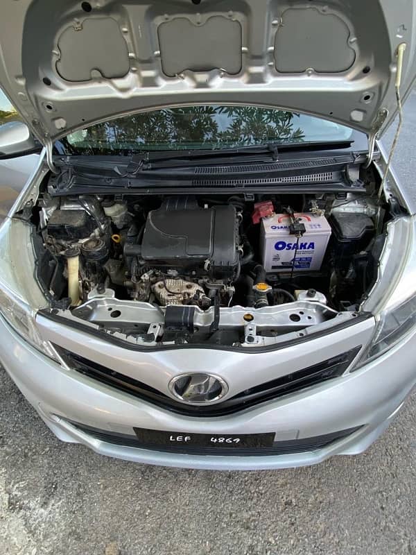 Toyota Vitz 2013 4