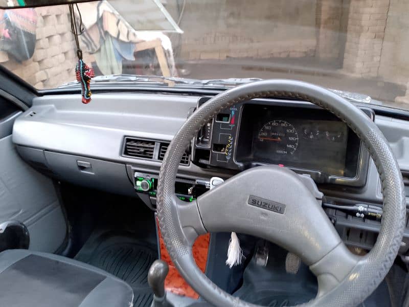 Suzuki Mehran VX 2011 ac lpg working 8