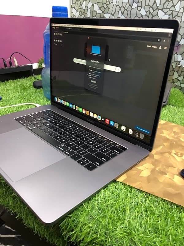 Apple MacBook pro 2020 /- 03461809478 0