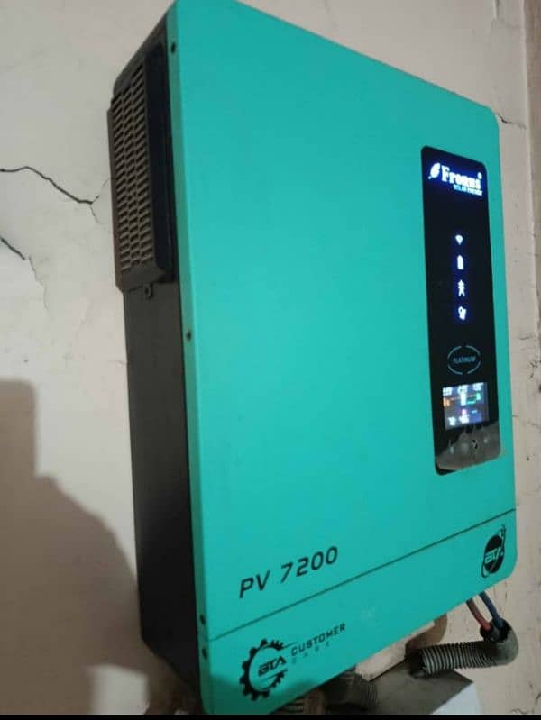 Fornus inverter 7200pv urgent for sale/0313 4934 549 3