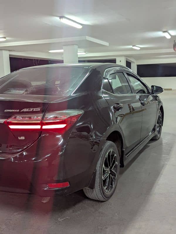 Toyota Corolla Altis 2020 4