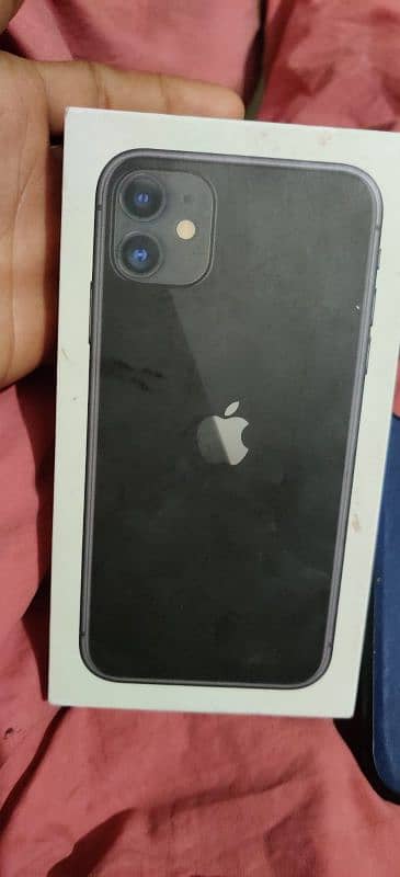 iphone 11 water pack 64 gb few month use 2