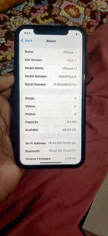 iphone 11 water pack 64 gb few month use 4