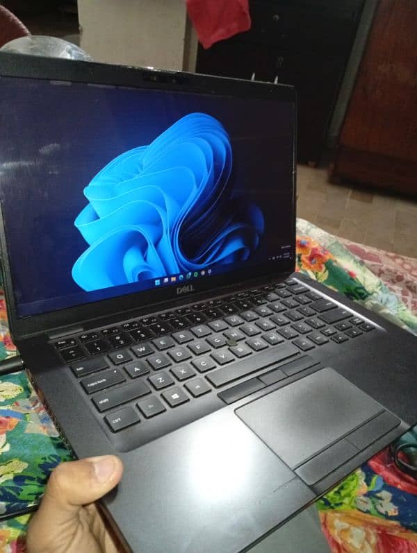 i7 8th gen 8 GB ram 228 ssd 2k touch screen 1