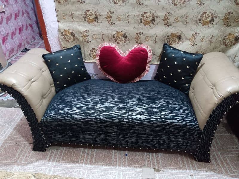 we make all kind of furniture sofa set corner set bedroom chairs . 0