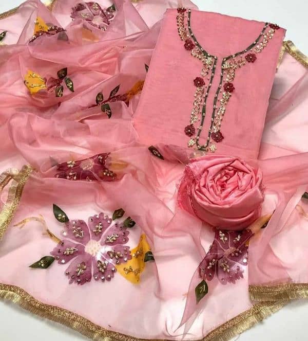 online ladies suits sale karny hai ghr bethy 0