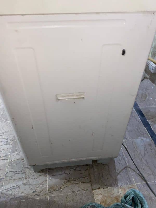 Haier Washing machine with dryer 2