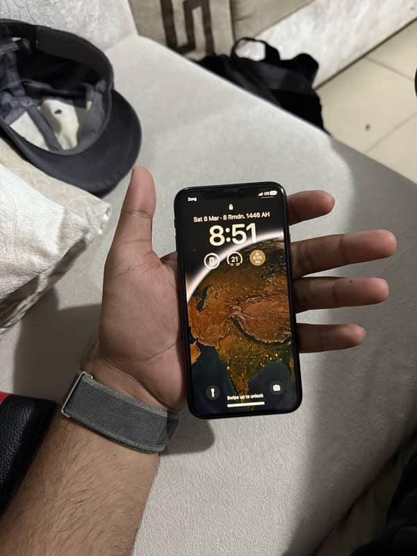 iphone xs pta physical 3