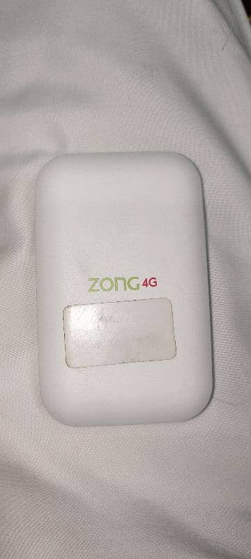 Zong 4G Bolt+ 1