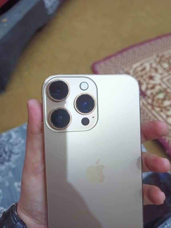 iPhone XR converted to 16 pro 3