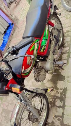 Honda 70cc may k month ki total geuiune first owner