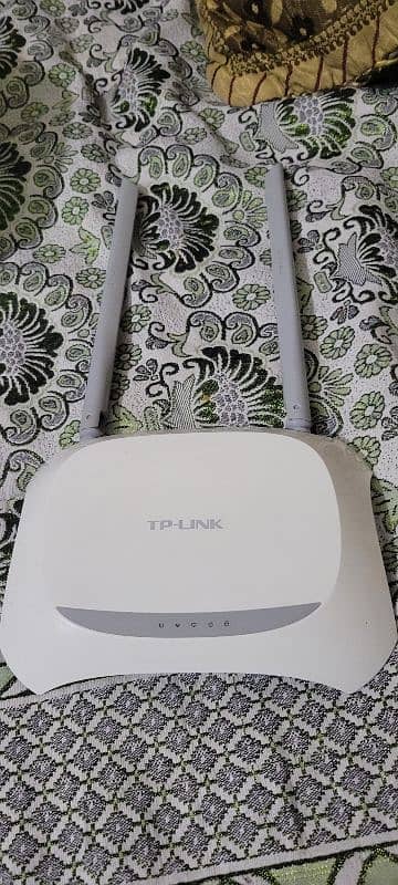 new tp-link router TL-Wr840n with charger 300MBps high  speed 1