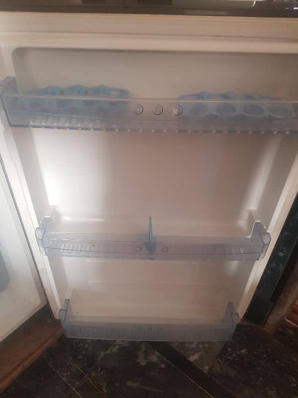 Haier Refrigrator Full size| Full Geniune condition 11