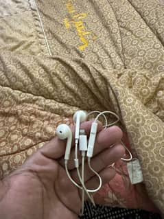 Apple genuine handsfree lightning