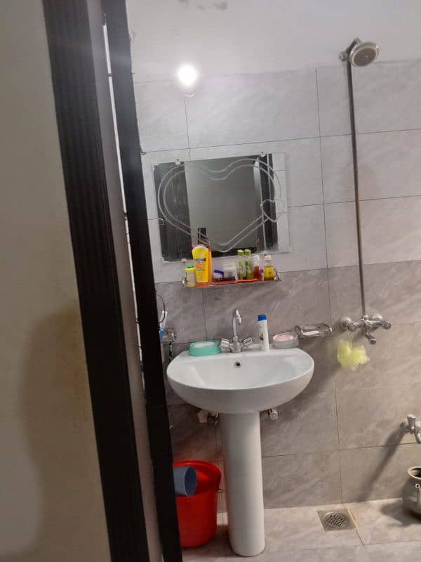 Fully Furnished Rooms in Hostel Available near ITU Arfa Lahore 3