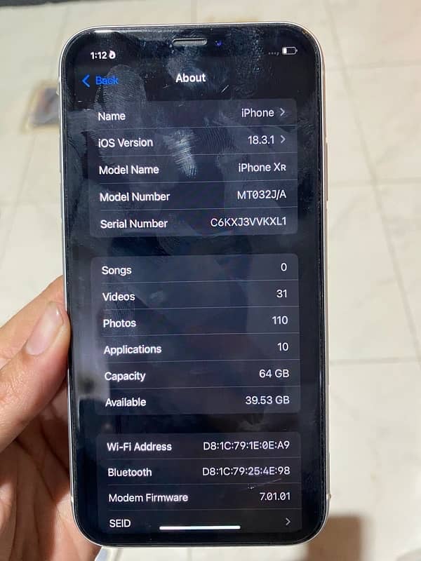 iPhone Xr 64 gb bt helth 89  condition 10/9 1