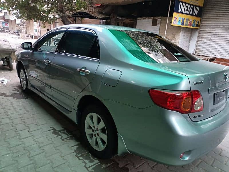 Toyota Corolla Altis 2010 4