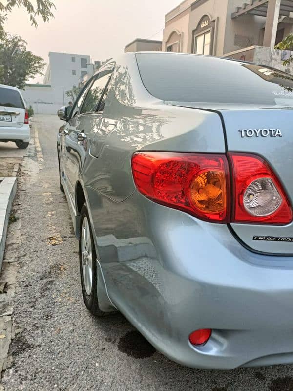 Toyota Corolla Altis 2010 7