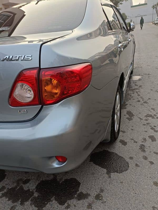 Toyota Corolla Altis 2010 8