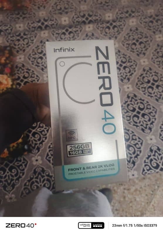 infinix zero 40 16/256  10/10 1