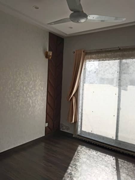 5 Marla House For Rent in Phase 6 DHA Lahore Near Dolmen Mall 5