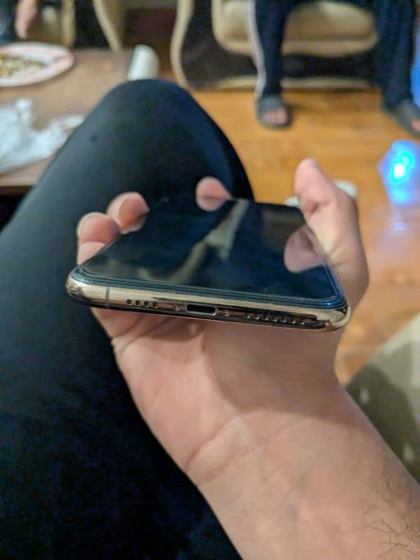 Iphone 11 pro Max ( Non Pta ) 2