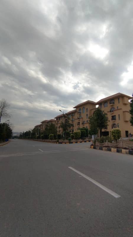 10 Marla Park Face plot available for sale at best location in Bahria Town Phase 7 3