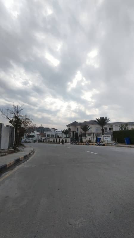 10 Marla Park Face plot available for sale at best location in Bahria Town Phase 7 5