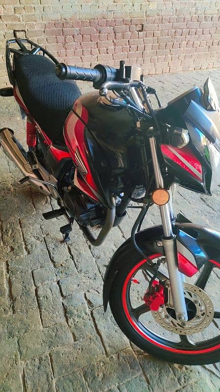 Honda CB 150 F| Model 2018|Honda in Bikes |Total Geniune 4