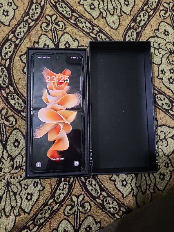 galaxy z flip3 5g non pta 8 gp ram 128gb mamuary 0